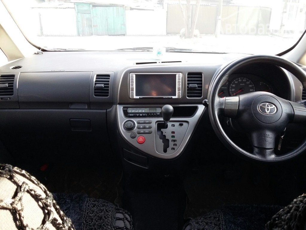 Toyota Wish 2004 года за ~319 000 сом