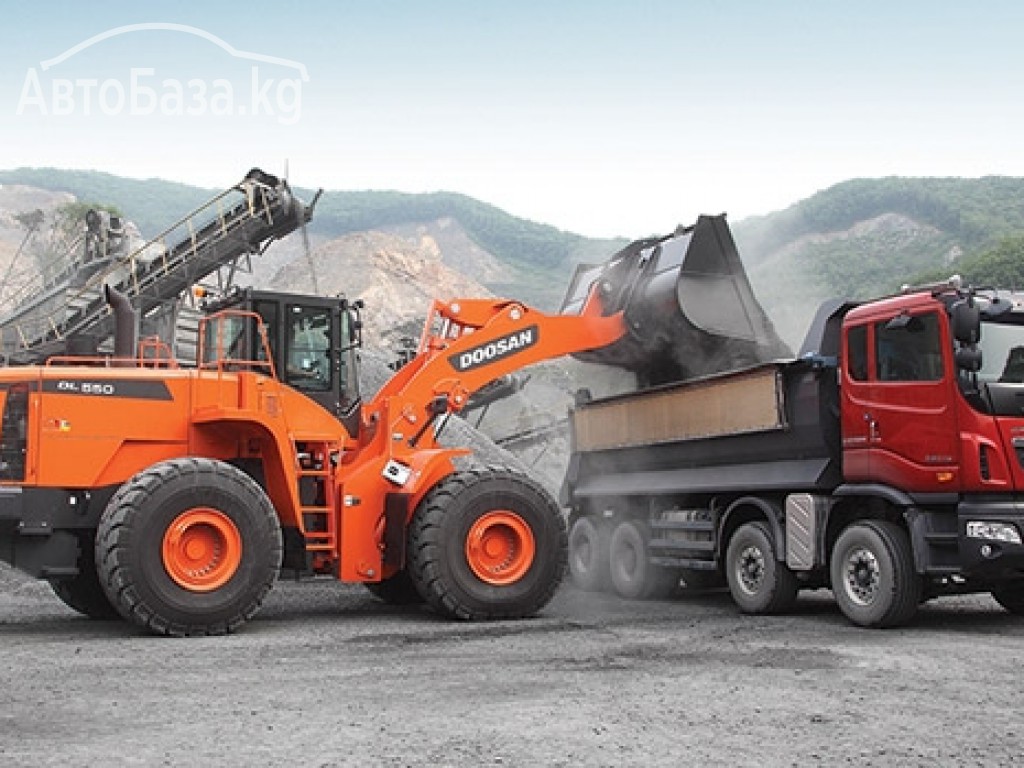 Погрузчик Doosan Фронтальный  DL550