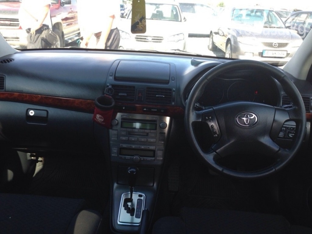Toyota Avensis 2003 года за ~477 900 сом