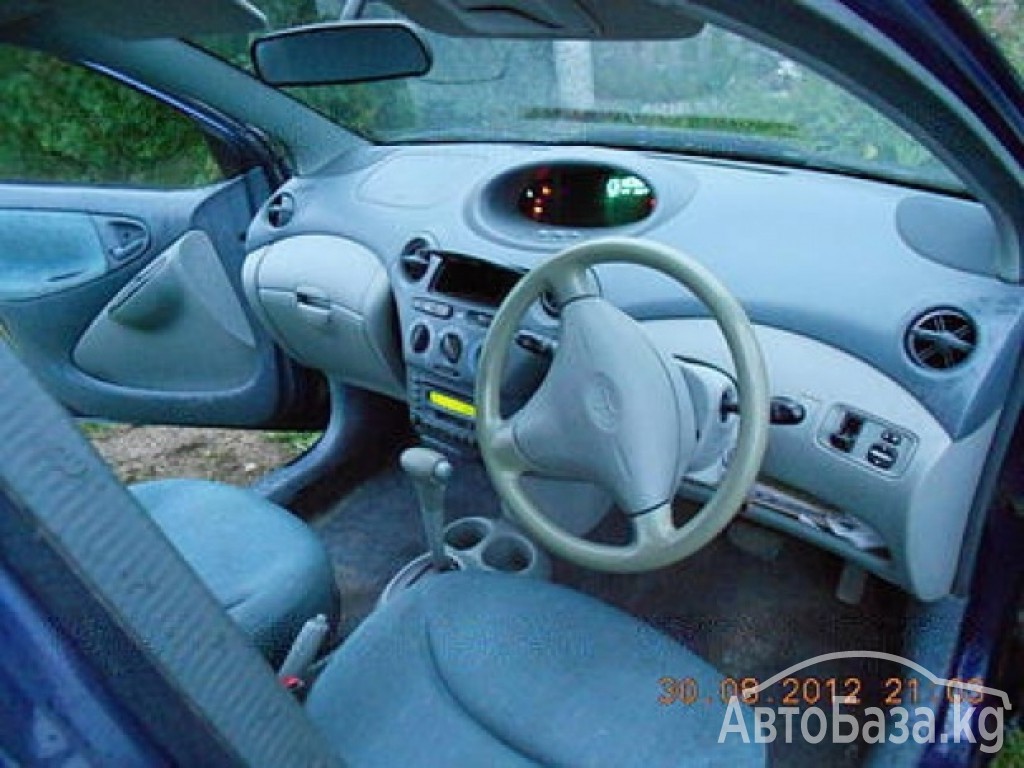 Toyota Vitz 2000 года за ~278 300 сом