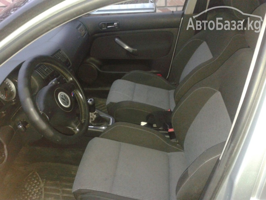 Volkswagen Golf 2003 года за ~474 200 сом