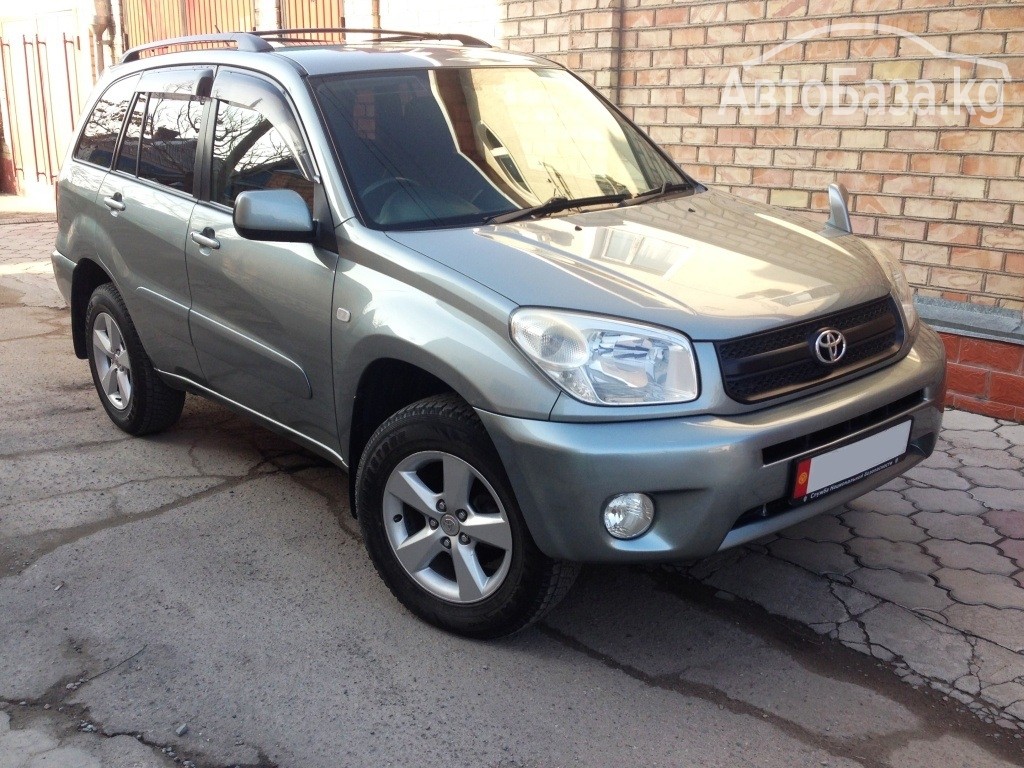 Toyota RAV4 2004 года за ~819 000 сом