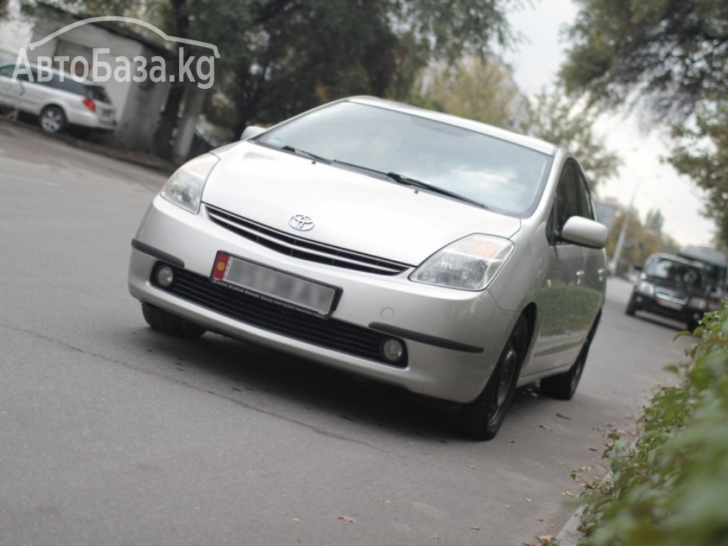 Toyota Prius 2005 года за ~750 000 сом