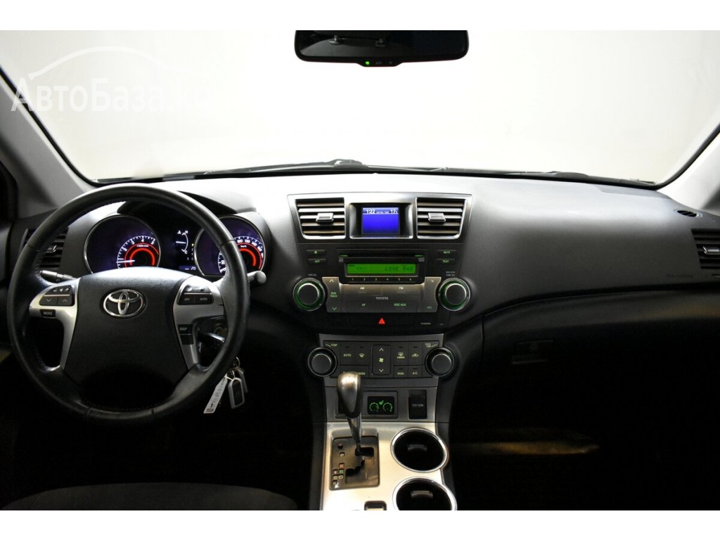 Toyota Highlander 2013 года за ~2 070 800 сом