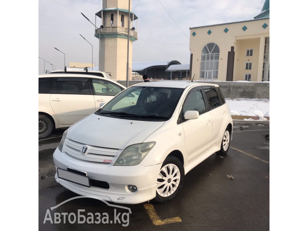 Toyota Ist 2002 года за ~378 200 сом