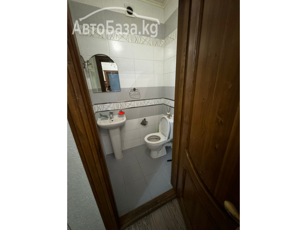 Продаю 4х комнатную квартиру в центре города