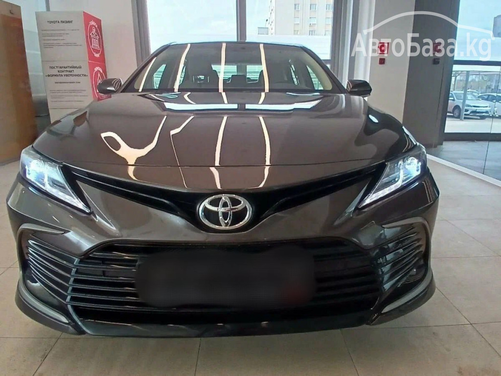 Toyota Camry 2017 года за 2 360 000 сом
