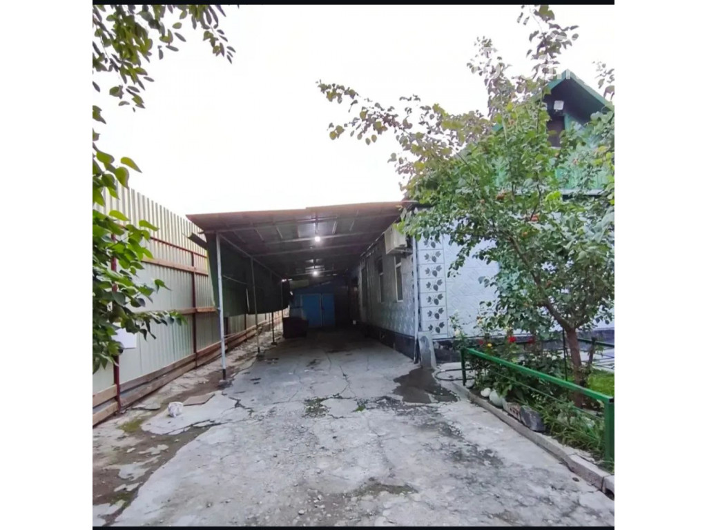 Продаю Дом с участком 10 сот., под бизнес. По Алматинской 