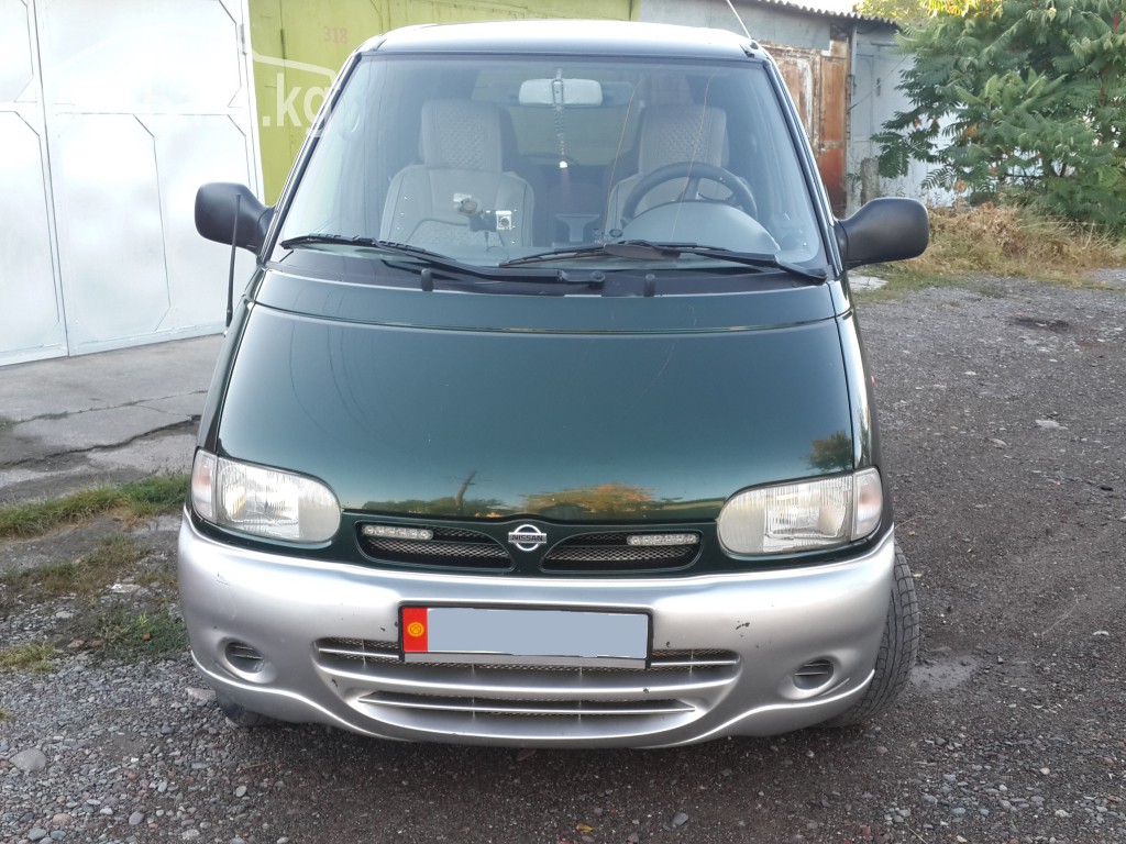 Nissan Serena 1999 года за 350 000 сом