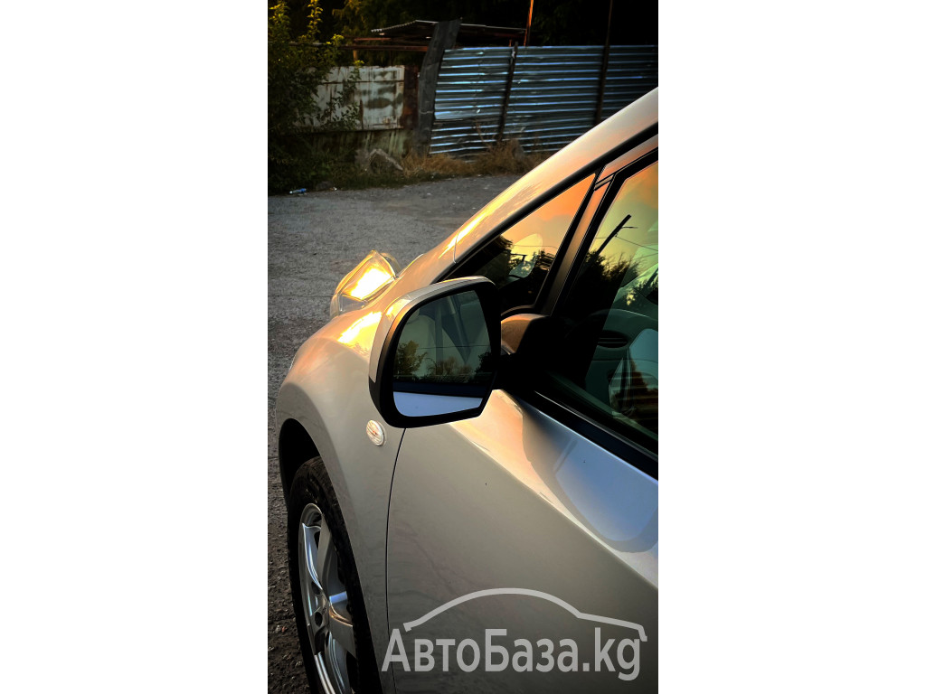 Nissan Leaf 2011 года за ~479 000 сом