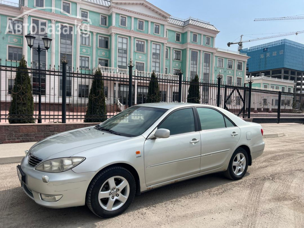 Toyota Camry 2004 года за ~842 200 сом