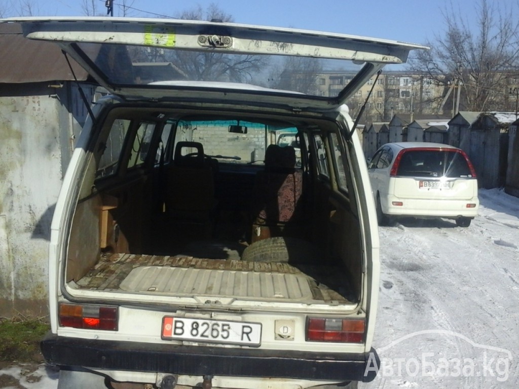 Volkswagen Transporter 1987 года за ~177 000 сом