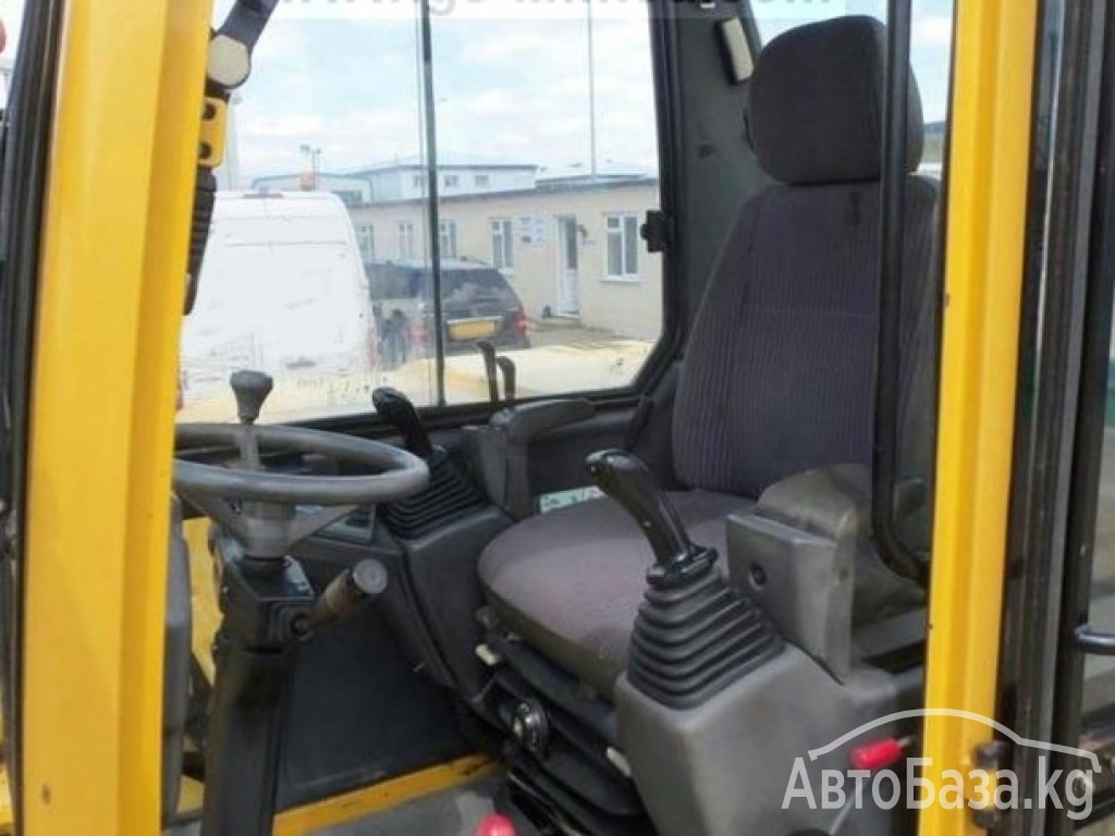 Экскаватор Komatsu PW110R