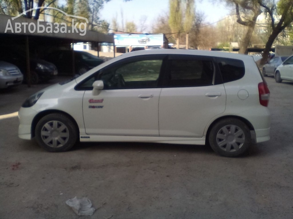 Honda Fit 2001 года за ~226 900 сом