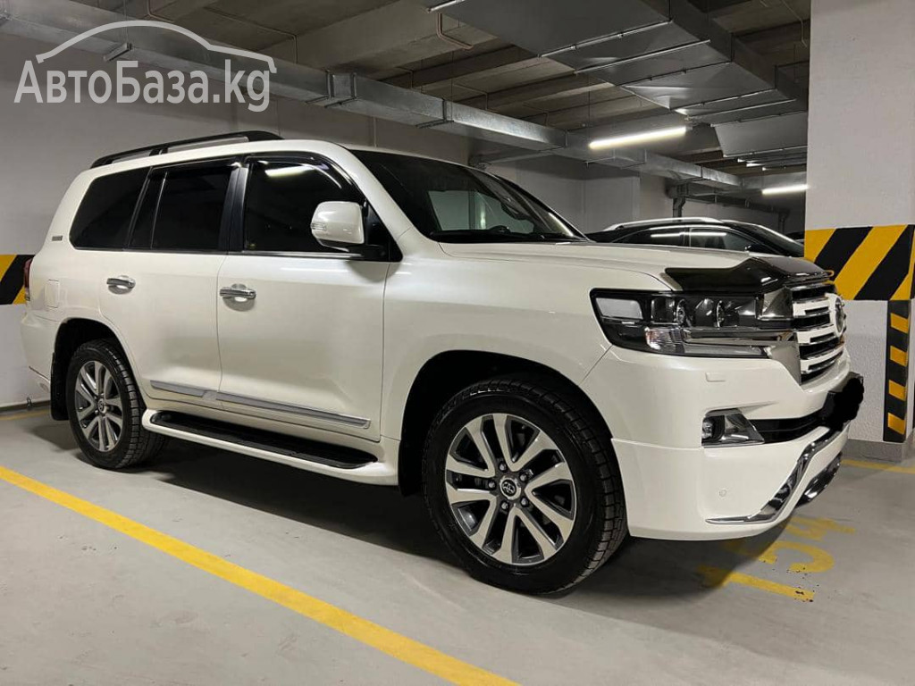 Toyota Land Cruiser 2017 года за ~7 265 000 сом