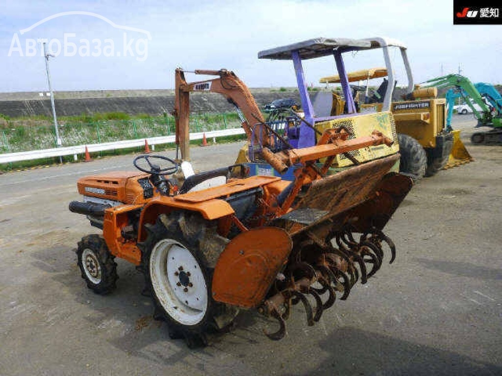 Трактор Kubota 