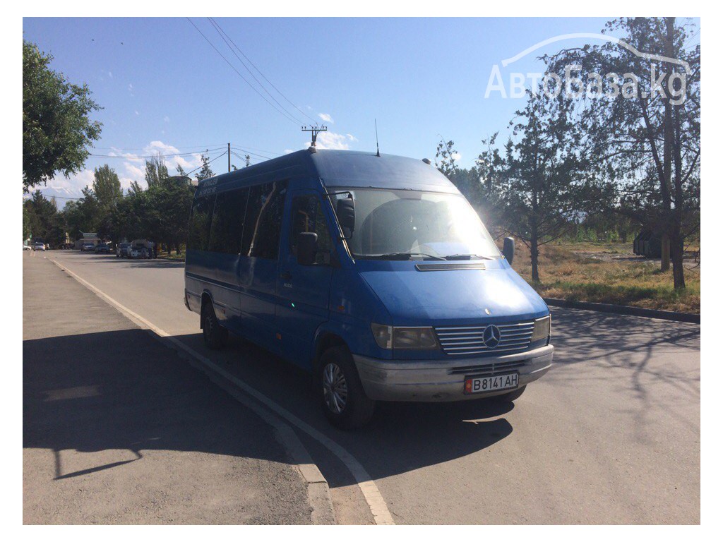 Фургон Mercedes-Benz Sprinter