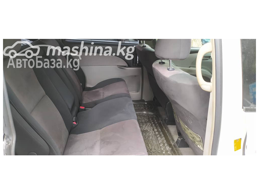 Toyota Estima 2008 года за 15 500$