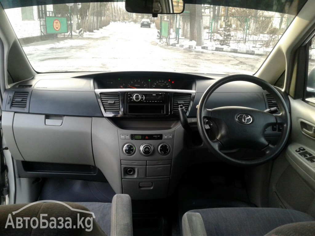 Toyota Noah 2003 года за ~448 300 сом