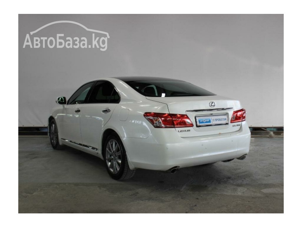 Lexus ES 2011 года за ~1 215 600 сом