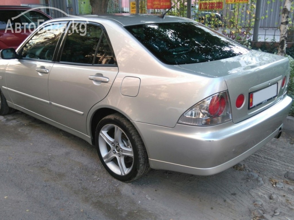 Lexus IS 2002 года за ~486 800 сом