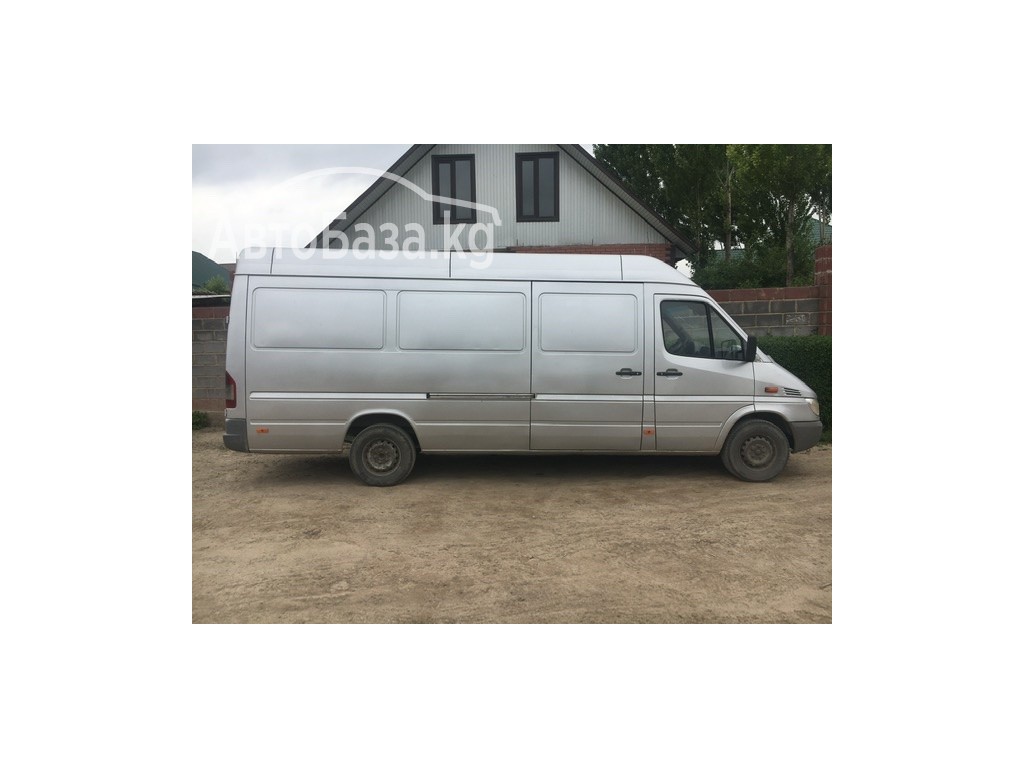 Фургон Mercedes-Benz Sprinter