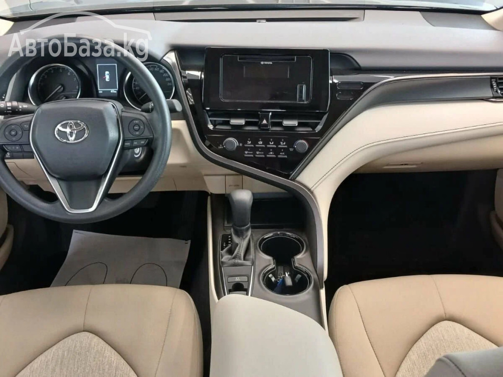 Toyota Camry 2017 года за 2 360 000 сом