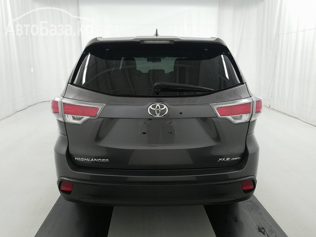 Toyota Highlander 2014 года за ~2 456 900 сом