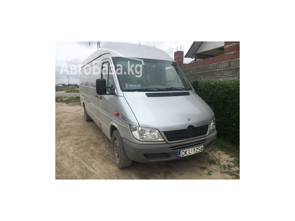 Фургон Mercedes-Benz Sprinter