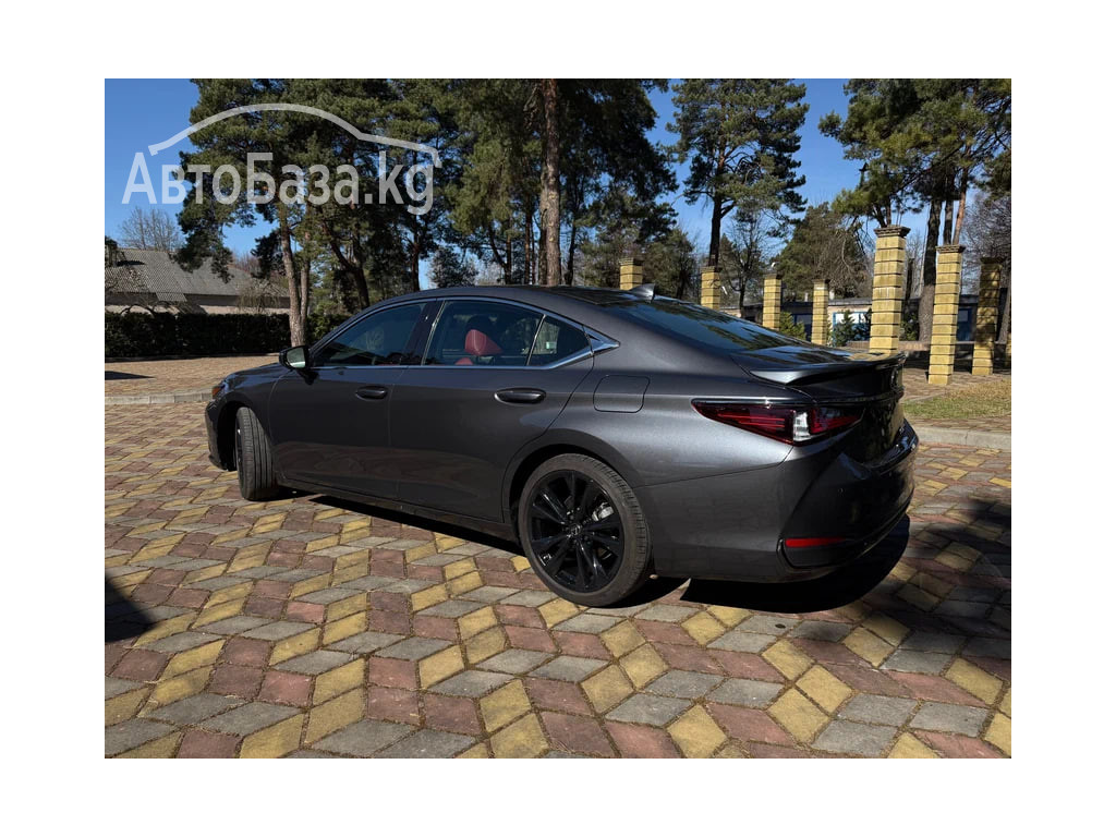 Lexus ES 2017 года за ~4 561 500 сом