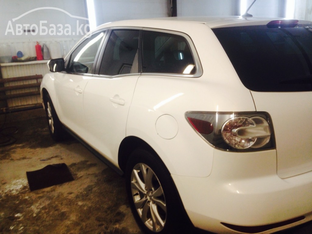 Mazda CX-7 2010 года за 10 000$