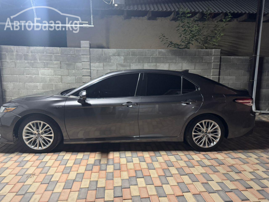 Toyota Camry 2017 года за ~1 788 700 руб.