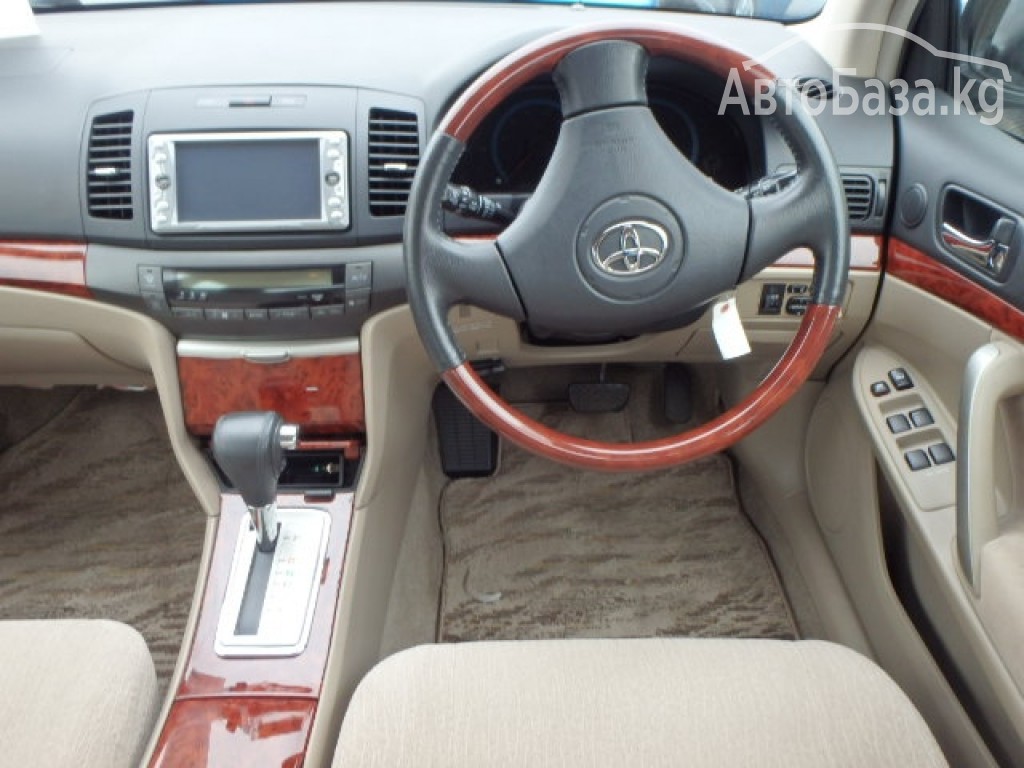 Toyota Premio 2004 года за ~666 700 сом