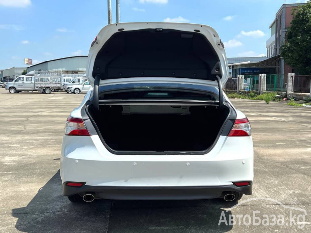 Toyota Camry 2017 года за ~1 728 100 сом