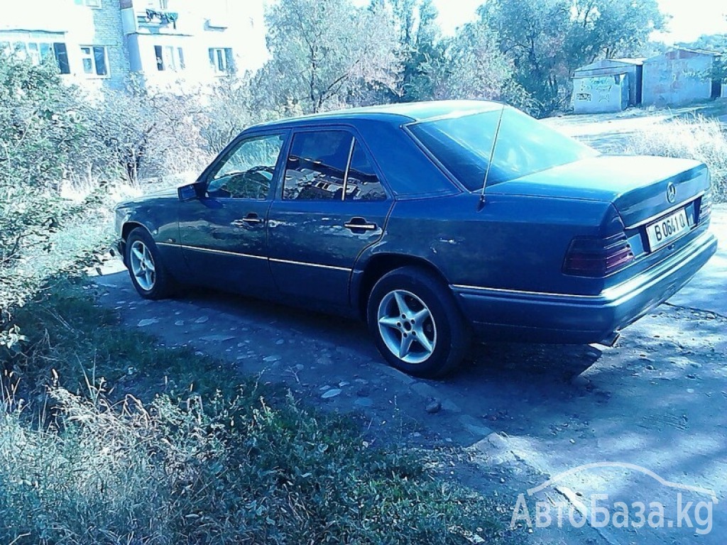 Mercedes-Benz E-Класс 1993 года за ~301 800 сом