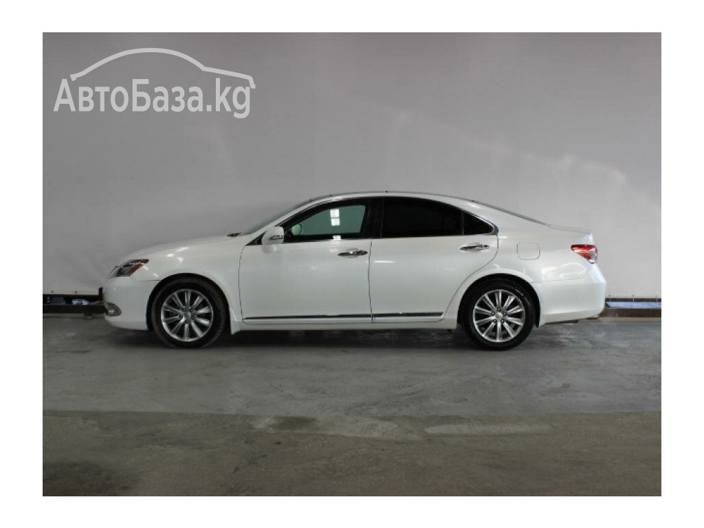 Lexus ES 2011 года за ~1 215 600 сом