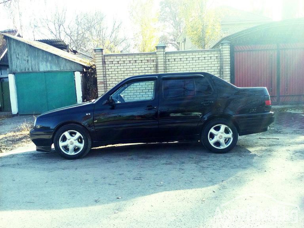 Volkswagen Vento 1994 года за ~226 900 сом