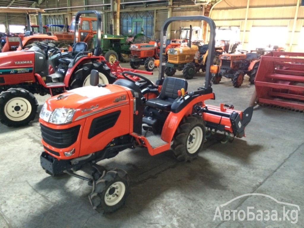 Трактор Kubota 