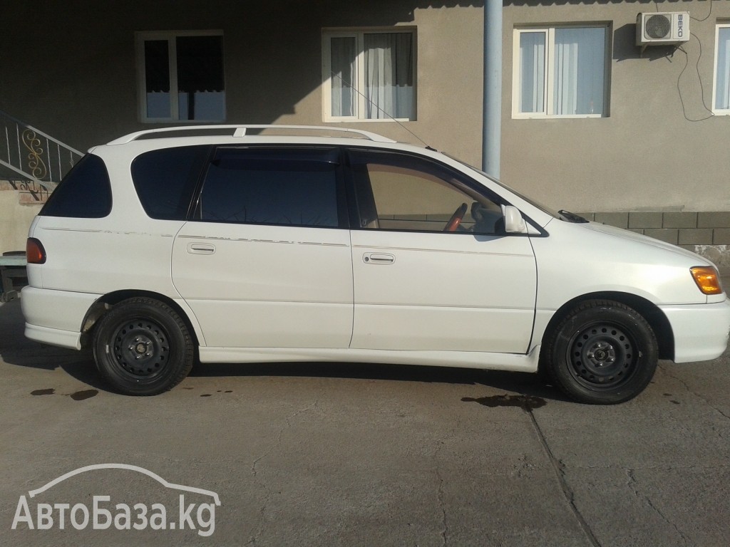 Toyota Ipsum 2000 года за ~301 800 сом