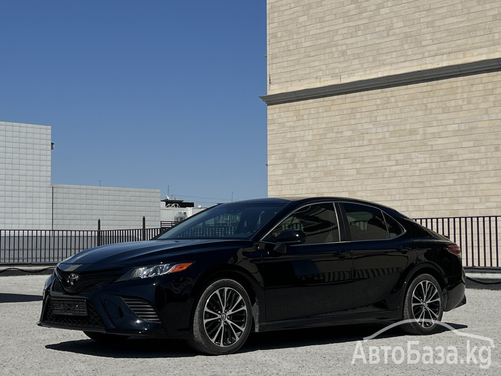 Toyota Camry 2017 года за ~1 932 800 сом