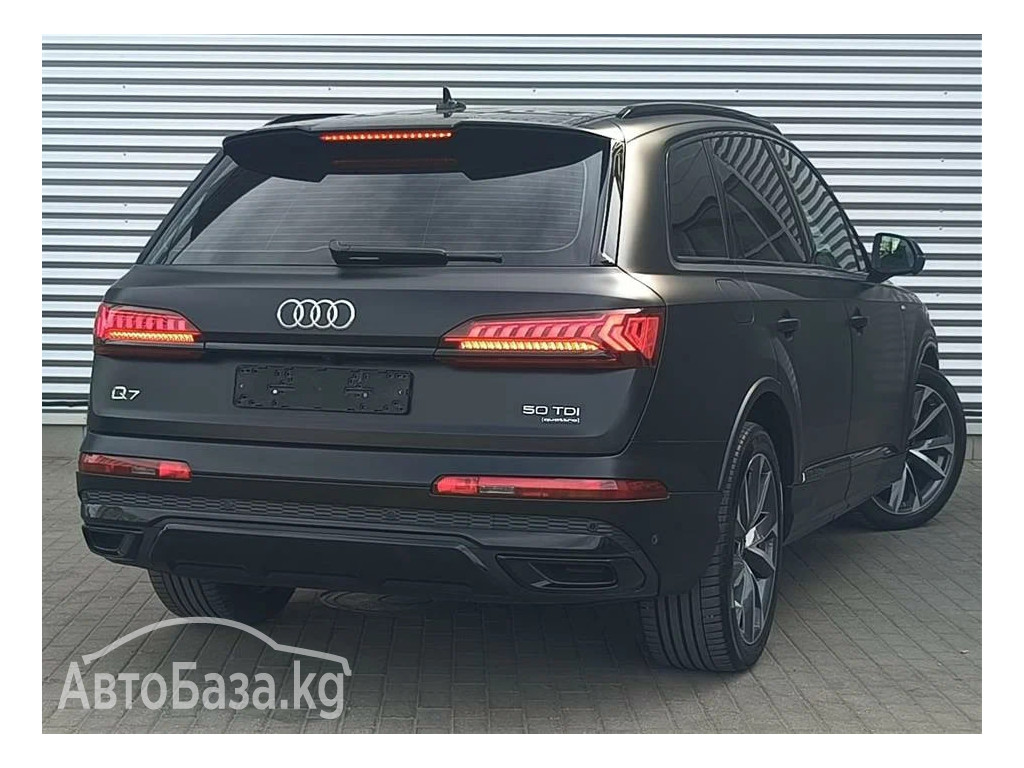 Audi Q7 2017 года за 63 000$