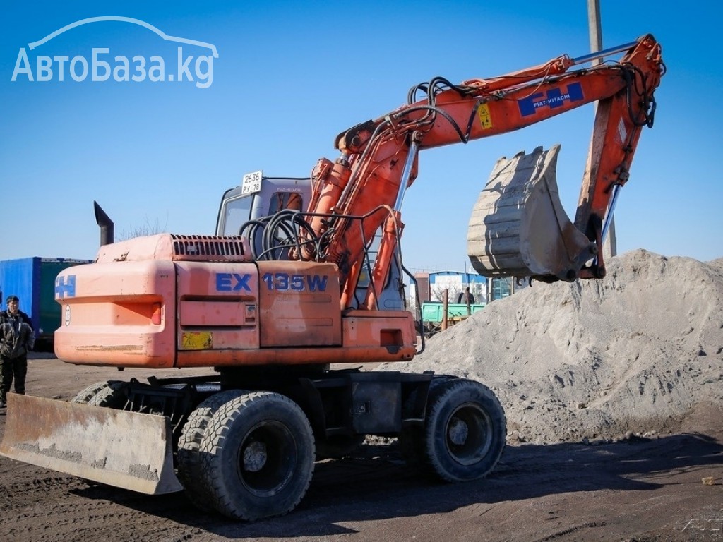 Экскаватор Hitachi  EX135