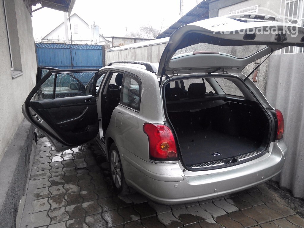 Toyota Avensis 2004 года за ~800 сом