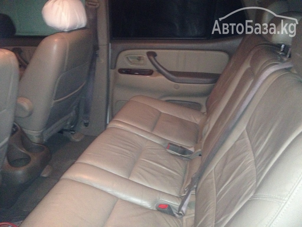 Toyota Sequoia 2001 года за ~827 600 сом