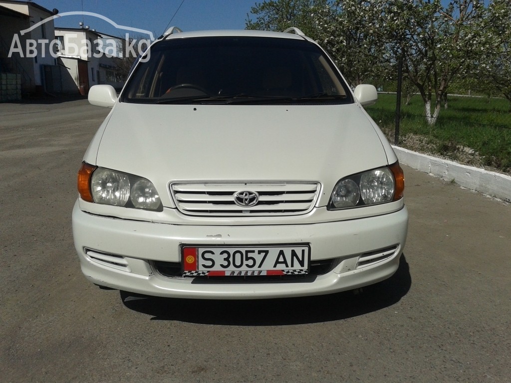 Toyota Ipsum 2000 года за ~393 200 сом