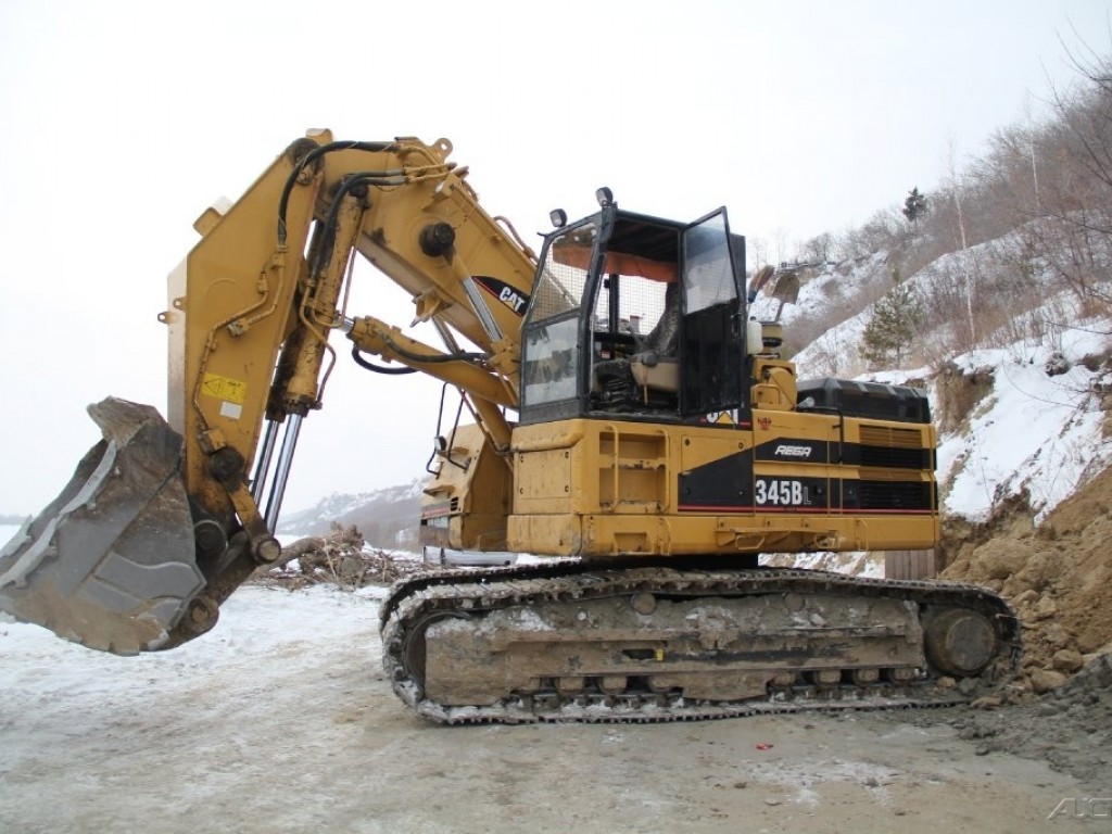 Экскаватор Caterpillar 345BL