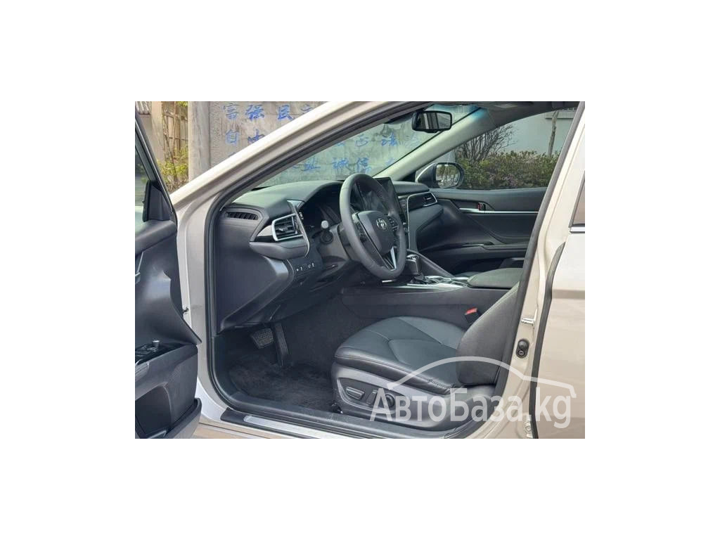 Toyota Camry 2017 года за 2 480 000 сом