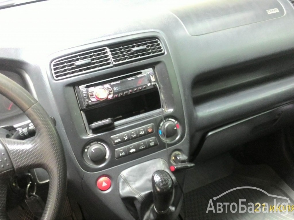 Honda Stream 2001 года за 4 300$