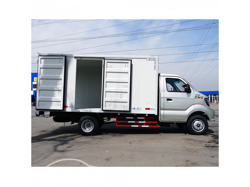 Фургон Howo Sinotruk В наличии Бензин Фургон 2 тонн, 3.7 метр 2019 года