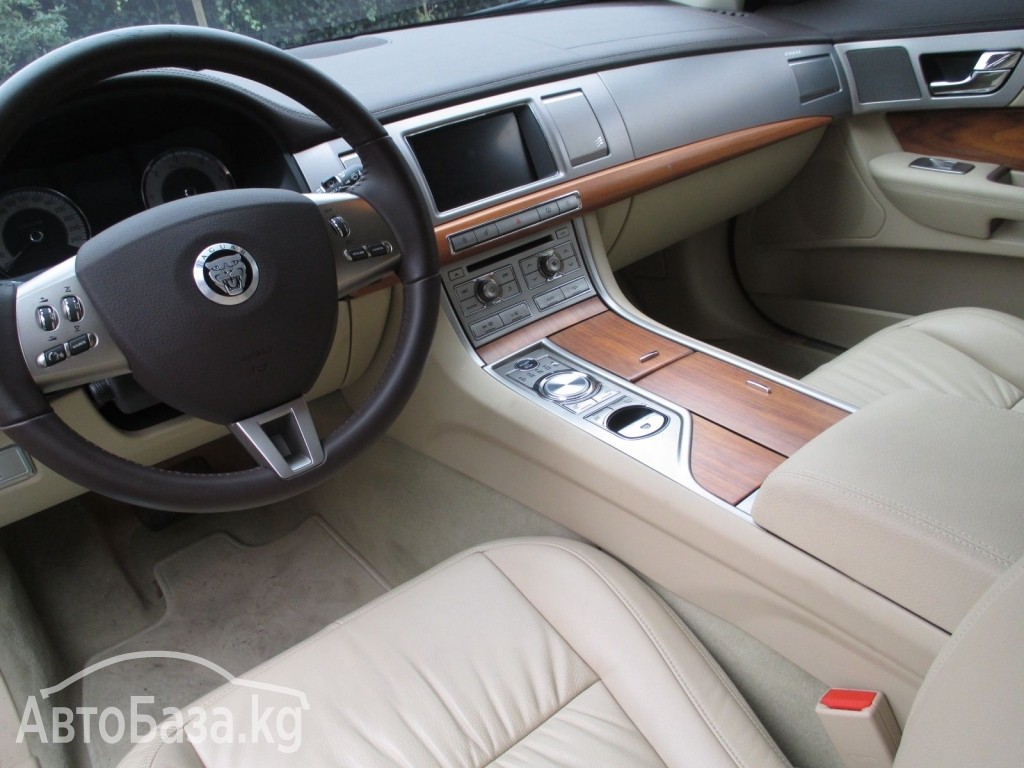 Jaguar XF 2014 года за ~8 839 300 сом